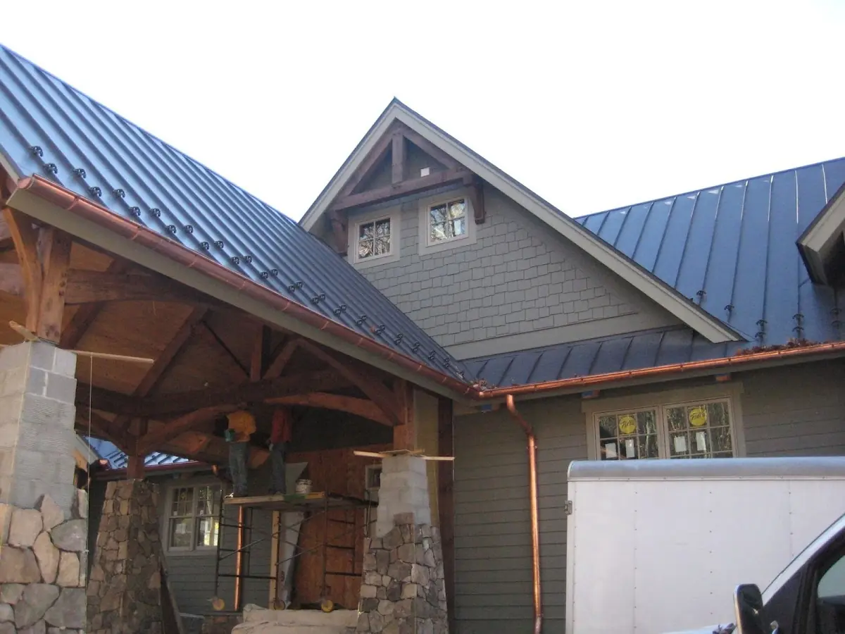 Craftsman Roofing team delivering quality roofing work in Framingham